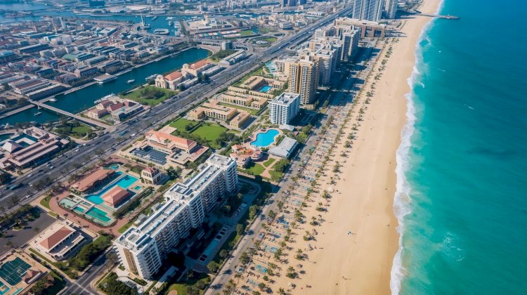 Jumeirah Beach Residence (JBR) Projeleri: Dubai’nin Sahil Kıyısındaki Lüks Yaşam Merkezi
